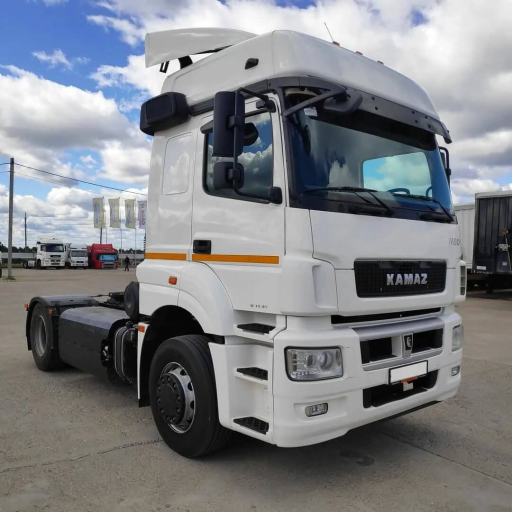 KAMAZ-5490