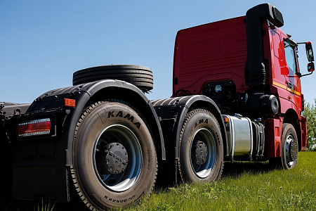 KAMAZ-65806-68 (T5)