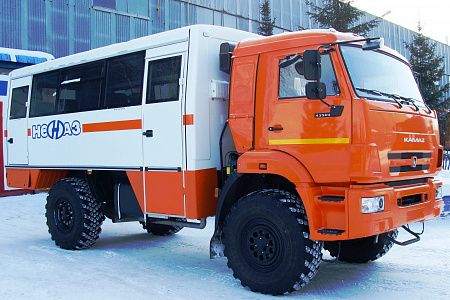 Вахтовый автобус НЕФАЗ-42111М